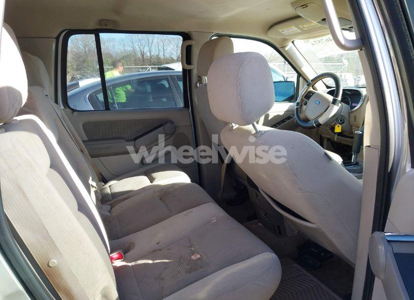 Photo 8 of 2006 Ford Explorer XLT (VIN 1FMEU73EX6ZA23750)