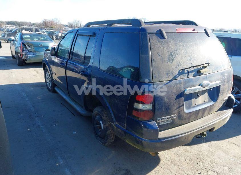 Photo 3 of 2007 Ford Explorer XLT (VIN 1FMEU73EX7UB57527)