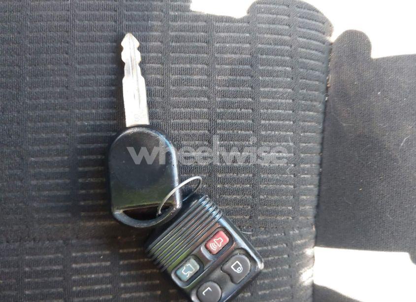 Photo 11 of 2009 Ford Explorer XLT (VIN 1FMEU73EX9UA14080)