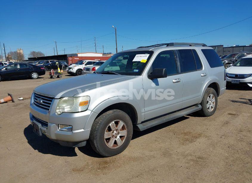 Photo 2 of 2009 Ford Explorer XLT (VIN 1FMEU73EX9UA14080)