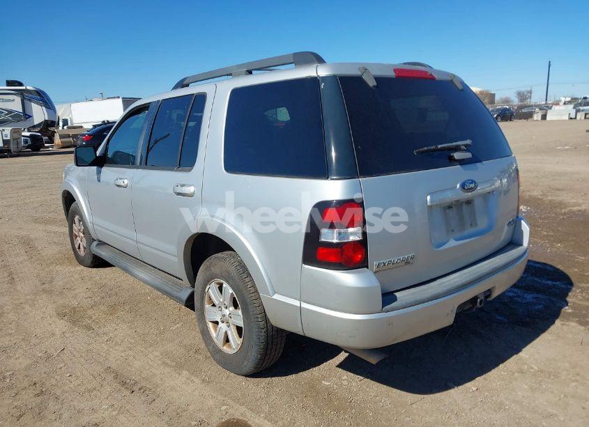 Photo 3 of 2009 Ford Explorer XLT (VIN 1FMEU73EX9UA14080)