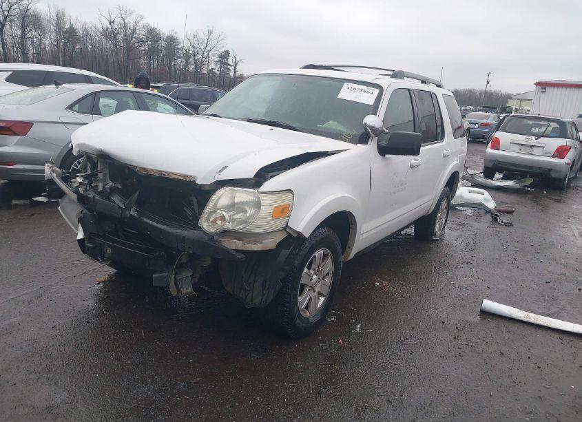 Photo 2 of 2009 Ford Explorer XLT (VIN 1FMEU73EX9UA22518)