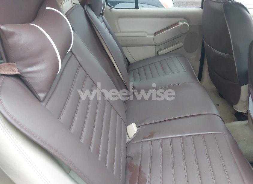 Photo 8 of 2006 Ford Explorer EDDIE BAUER (VIN 1FMEU74816UA22444)