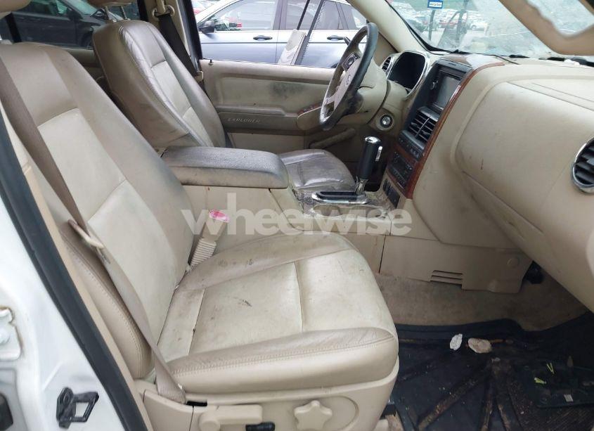 Photo 5 of 2006 Ford Explorer EDDIE BAUER (VIN 1FMEU74836UB54816)