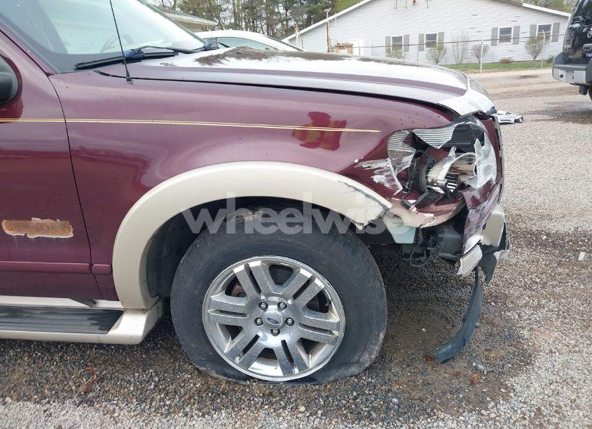 Photo 6 of 2006 Ford Explorer EDDIE BAUER (VIN 1FMEU74846ZA09335)