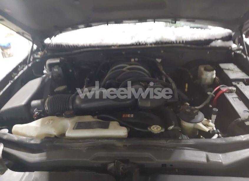 Photo 10 of 2006 Ford Explorer EDDIE BAUER (VIN 1FMEU74856UA36380)