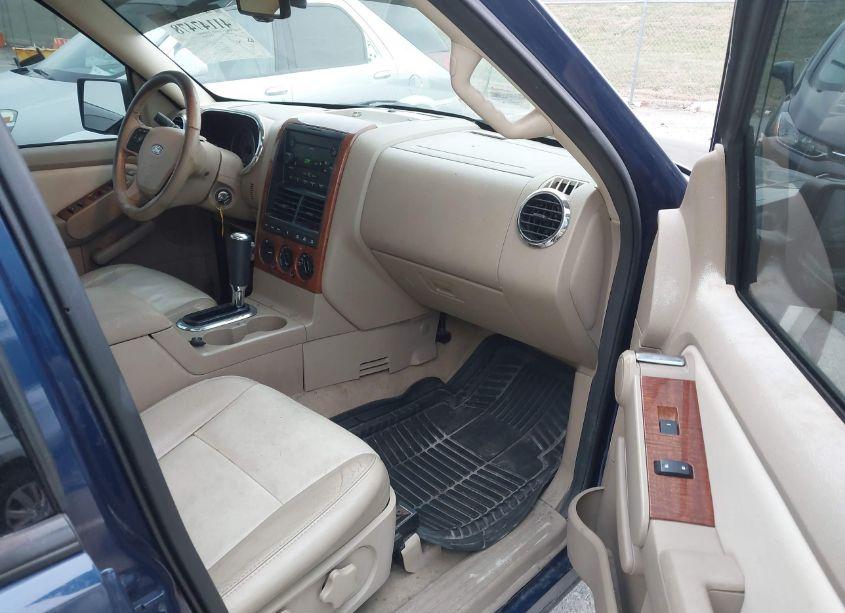 Photo 5 of 2007 Ford Explorer EDDIE BAUER (VIN 1FMEU74867UA40858)