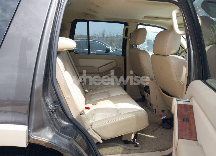 Photo 8 of 2006 Ford Explorer EDDIE BAUER (VIN 1FMEU74876UA20844)