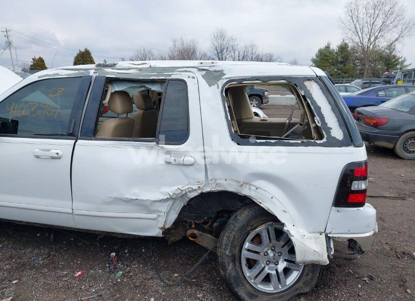 Photo 6 of 2006 Ford Explorer EDDIE BAUER (VIN 1FMEU748X6UA43194)