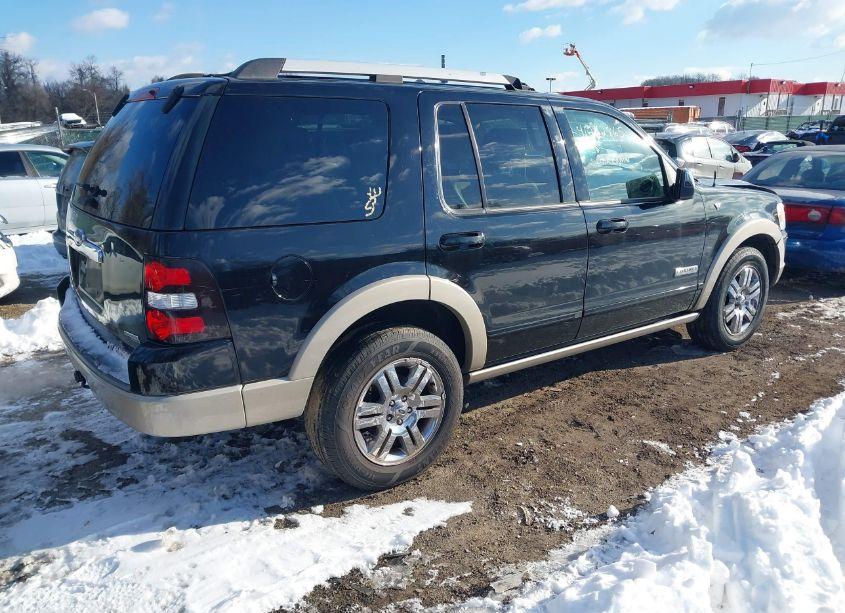 Photo 4 of 2007 Ford Explorer EDDIE BAUER (VIN 1FMEU748X7UB87765)