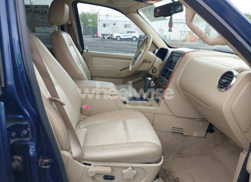 Photo 5 of 2006 Ford Explorer EDDIE BAUER (VIN 1FMEU74E06UA20819)