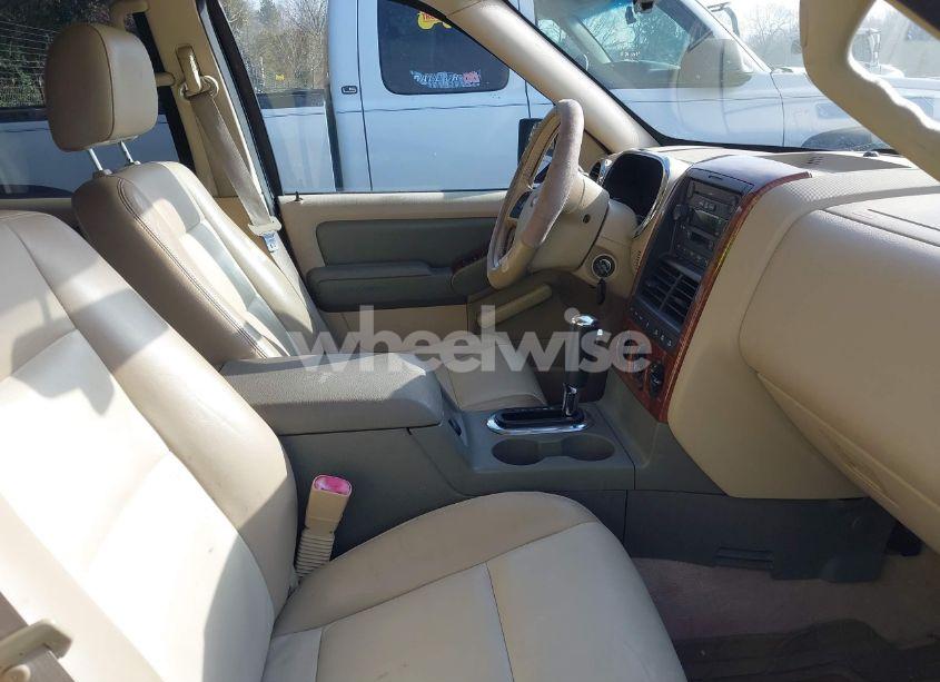 Photo 5 of 2006 Ford Explorer EDDIE BAUER (VIN 1FMEU74E06UA48958)