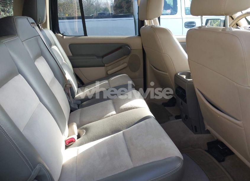 Photo 8 of 2006 Ford Explorer EDDIE BAUER (VIN 1FMEU74E06UA48958)