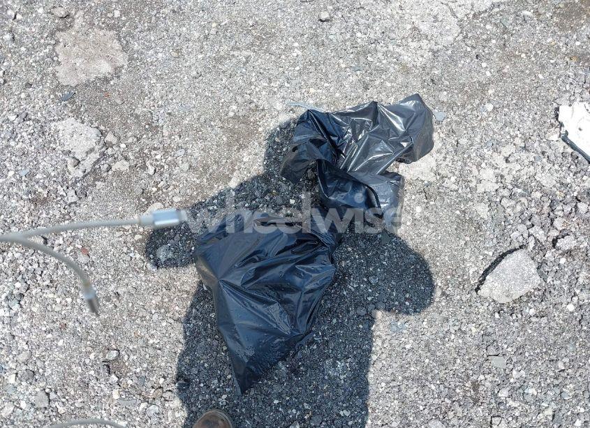 Photo 11 of 2006 Ford Explorer EDDIE BAUER (VIN 1FMEU74E06UA86609)