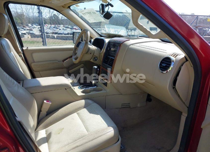 Photo 5 of 2006 Ford Explorer EDDIE BAUER (VIN 1FMEU74E06UB18829)