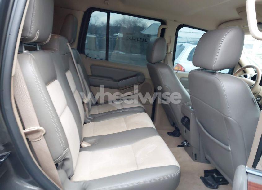 Photo 8 of 2007 Ford Explorer EDDIE BAUER (VIN 1FMEU74E07UB33736)