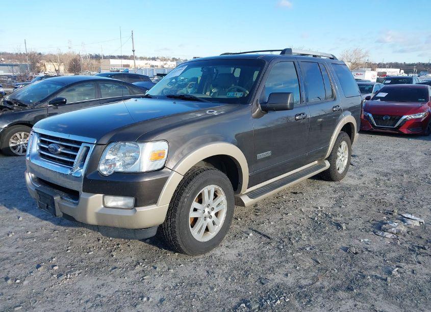 Photo 2 of 2007 Ford Explorer EDDIE BAUER (VIN 1FMEU74E07UB79065)