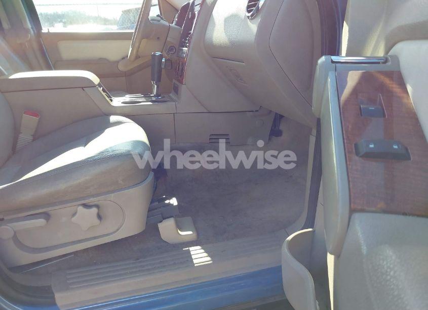 Photo 5 of 2009 Ford Explorer EDDIE BAUER (VIN 1FMEU74E19UA32806)