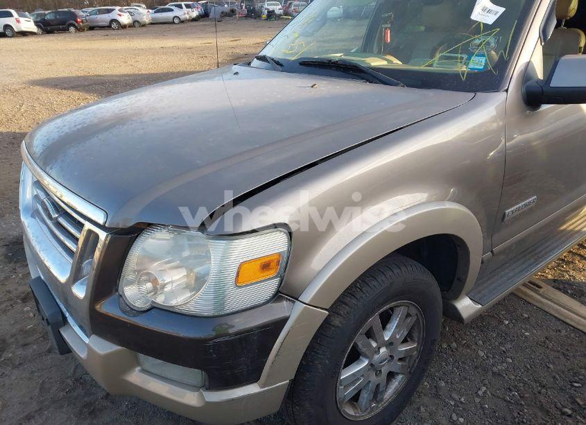 Photo 6 of 2006 Ford Explorer EDDIE BAUER (VIN 1FMEU74E26UB46275)