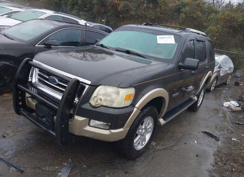 Photo 2 of 2007 Ford Explorer EDDIE BAUER (VIN 1FMEU74E27UA85334)