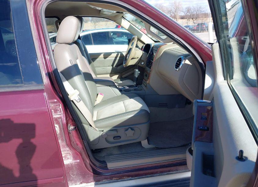 Photo 5 of 2007 Ford Explorer EDDIE BAUER (VIN 1FMEU74E37UB09432)