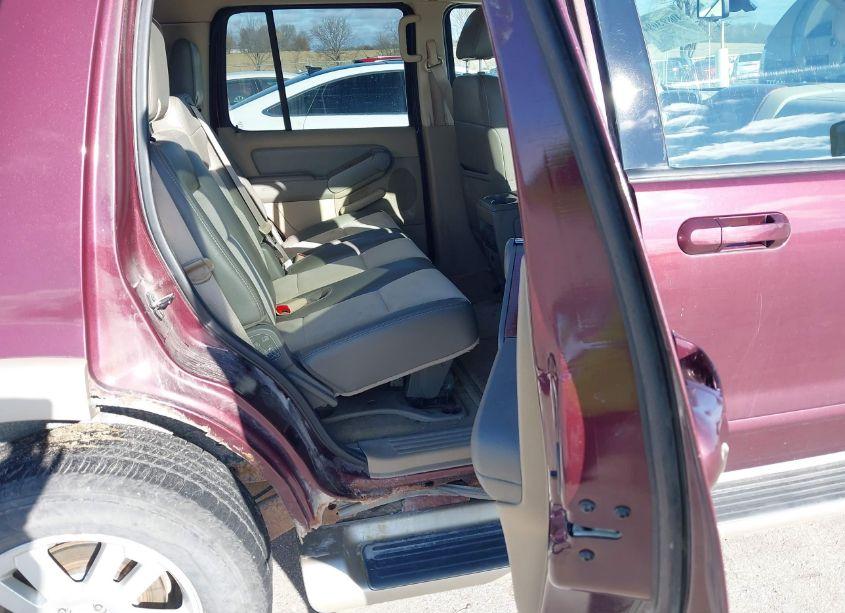 Photo 8 of 2007 Ford Explorer EDDIE BAUER (VIN 1FMEU74E37UB09432)