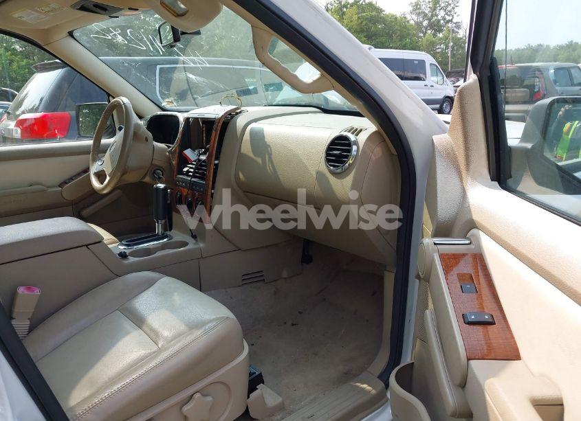 Photo 5 of 2007 Ford Explorer EDDIE BAUER (VIN 1FMEU74E37UB53477)