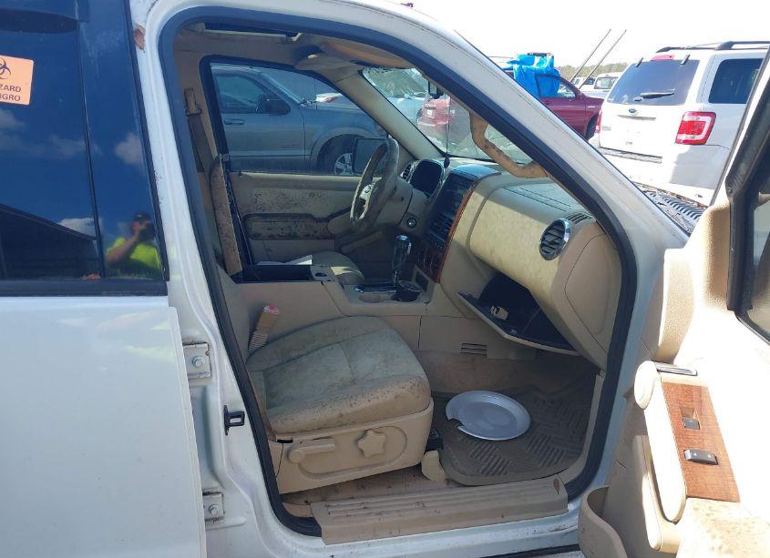 Photo 5 of 2006 Ford Explorer EDDIE BAUER (VIN 1FMEU74E46UB26383)