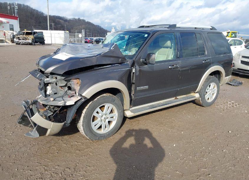 Photo 2 of 2007 Ford Explorer EDDIE BAUER (VIN 1FMEU74E47UA94620)