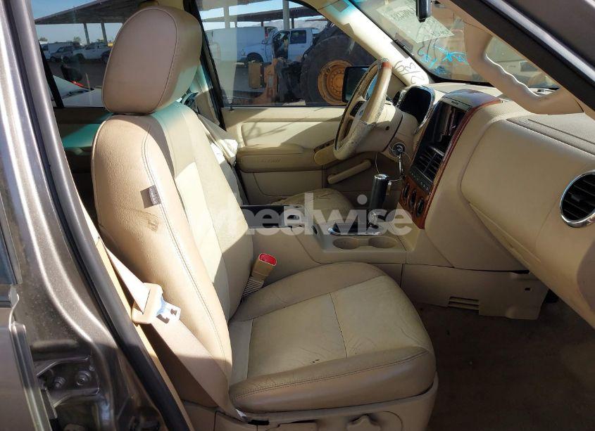 Photo 5 of 2006 Ford Explorer EDDIE BAUER (VIN 1FMEU74E56UB31835)