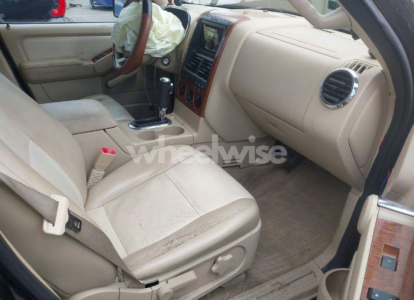 Photo 5 of 2006 Ford Explorer EDDIE BAUER (VIN 1FMEU74E56UB47730)