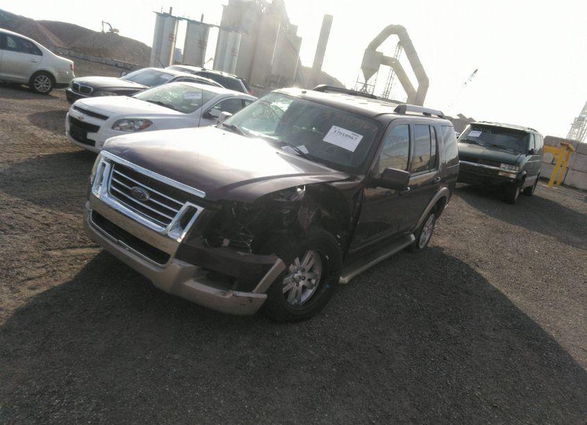Photo 2 of 2007 Ford Explorer EDDIE BAUER (VIN 1FMEU74E57UA49637)