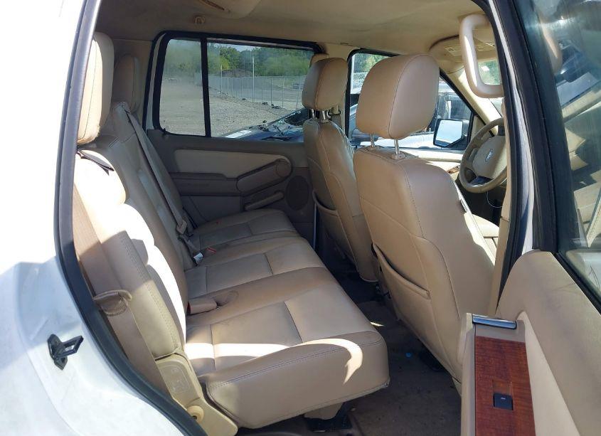 Photo 8 of 2007 Ford Explorer EDDIE BAUER (VIN 1FMEU74E57UB16172)