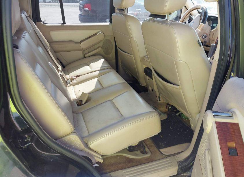 Photo 8 of 2006 Ford Explorer EDDIE BAUER (VIN 1FMEU74E66UB46554)