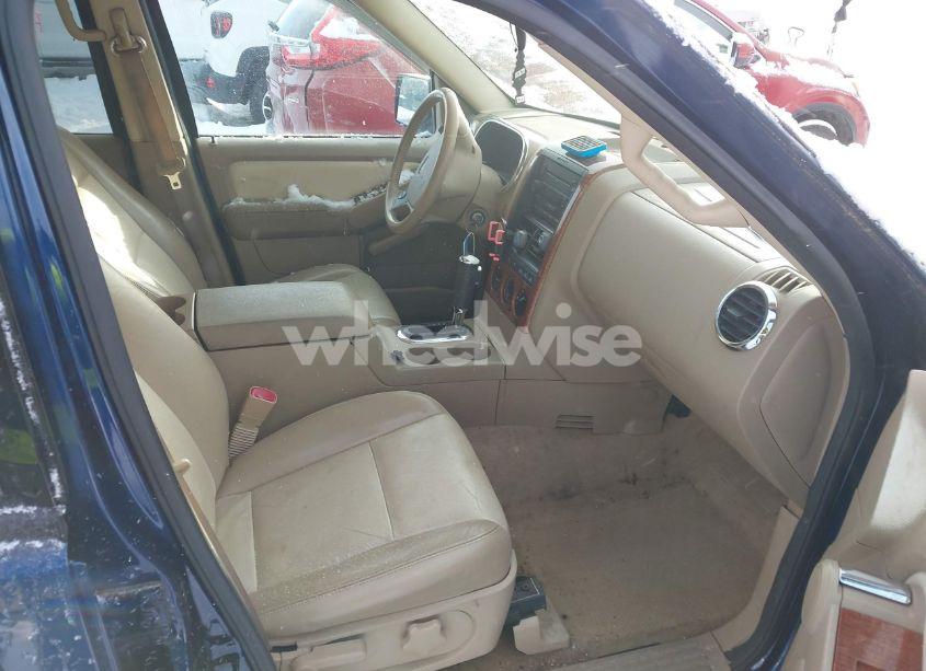 Photo 5 of 2007 Ford Explorer EDDIE BAUER (VIN 1FMEU74E67UB32462)