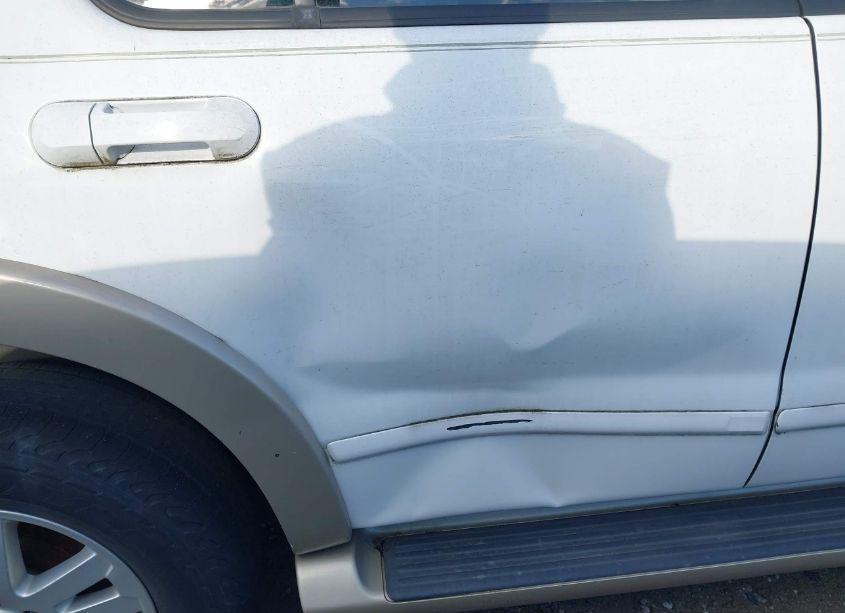 Photo 6 of 2007 Ford Explorer EDDIE BAUER (VIN 1FMEU74E87UB84594)