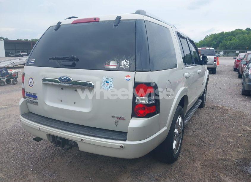 Photo 4 of 2006 Ford Explorer LIMITED (VIN 1FMEU75826UB15066)