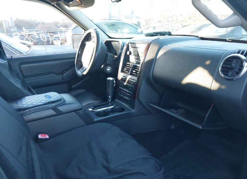 Photo 5 of 2006 Ford Explorer LIMITED (VIN 1FMEU75836UB66169)