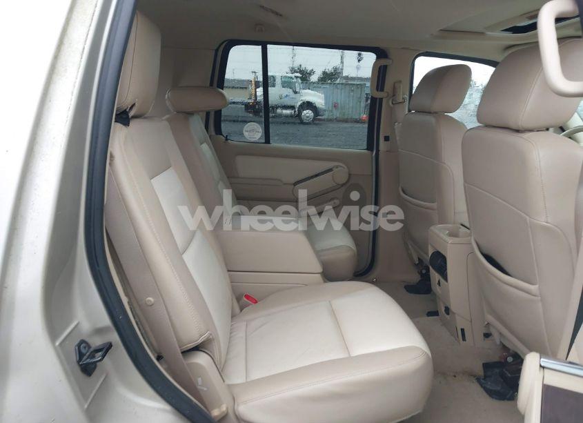 Photo 8 of 2006 Ford Explorer LIMITED (VIN 1FMEU75876UA58332)