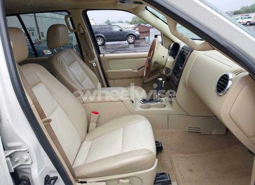 Photo 5 of 2006 Ford Explorer LIMITED (VIN 1FMEU75876ZA26290)