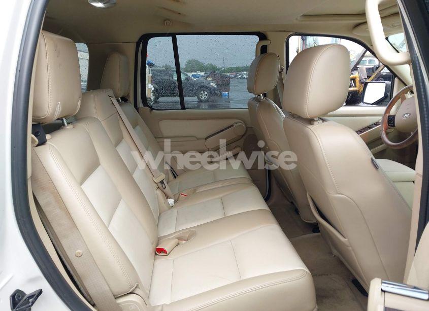 Photo 8 of 2006 Ford Explorer LIMITED (VIN 1FMEU75876ZA26290)