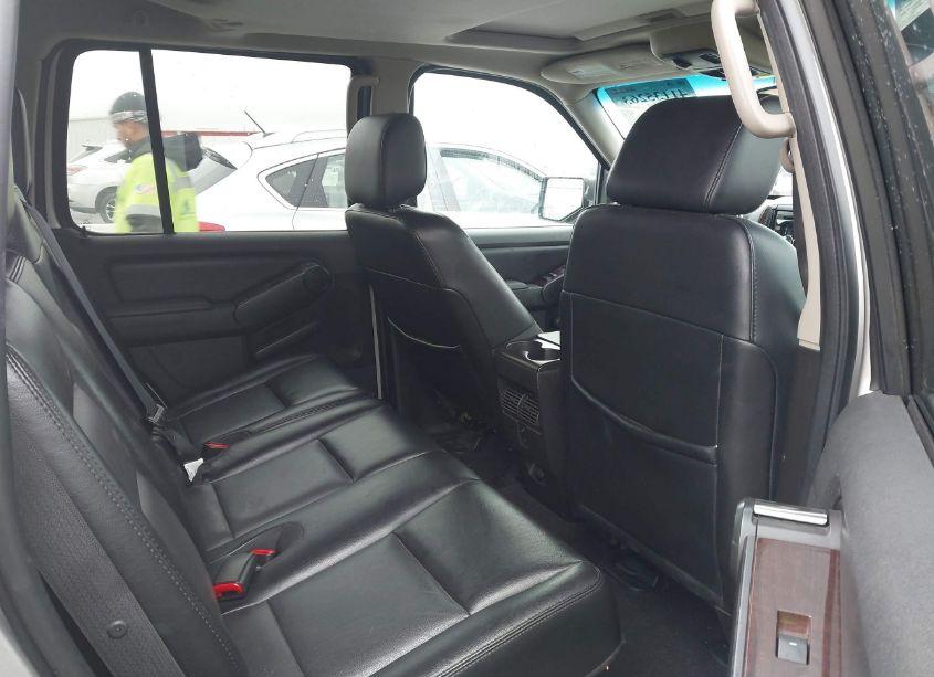 Photo 8 of 2006 Ford Explorer LIMITED (VIN 1FMEU75886UB49271)