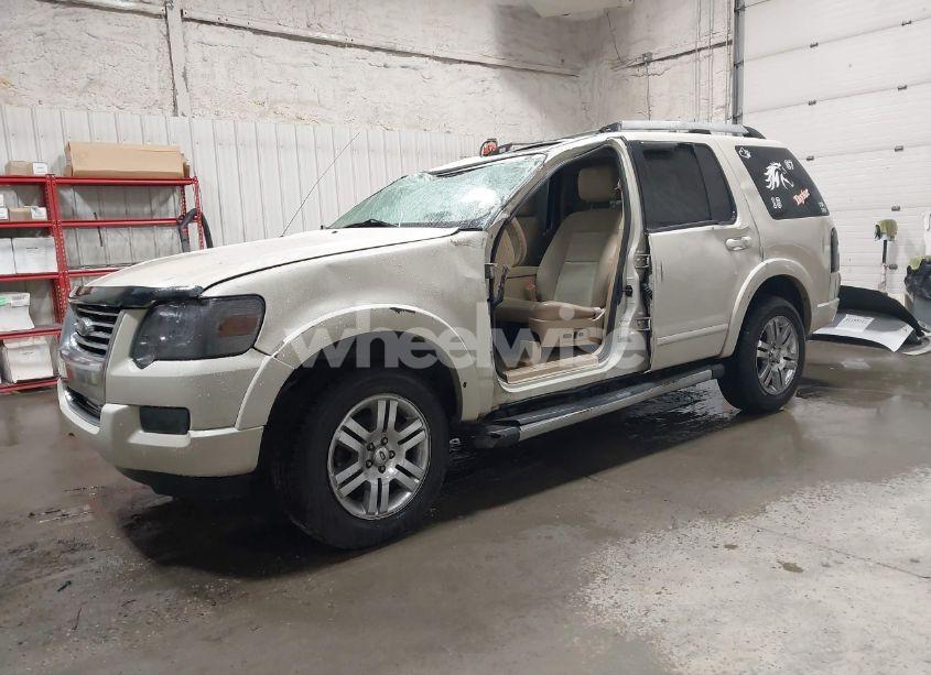 Photo 2 of 2006 Ford Explorer LIMITED (VIN 1FMEU75886ZA04427)