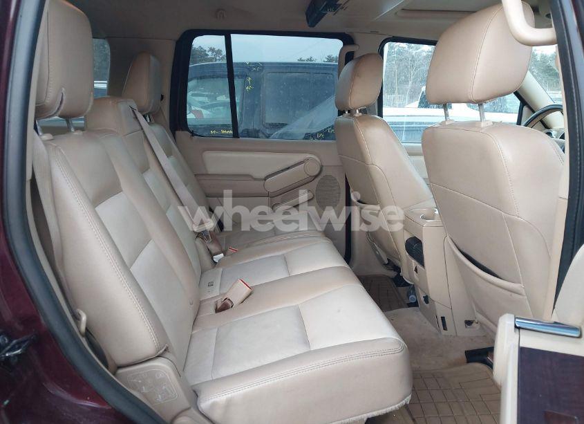 Photo 8 of 2006 Ford Explorer LIMITED (VIN 1FMEU75E26UA27866)