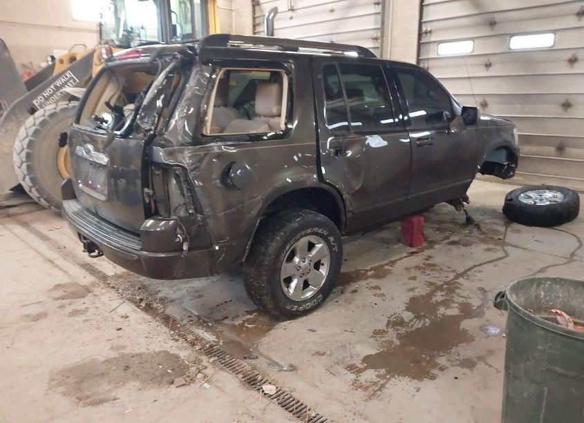 Photo 4 of 2006 Ford Explorer LIMITED (VIN 1FMEU75E66UB27713)