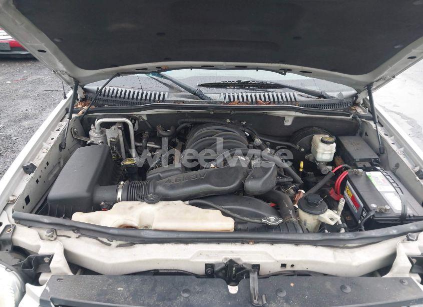 Photo 10 of 2010 Ford Explorer XLT (VIN 1FMEU7D87AUA69194)