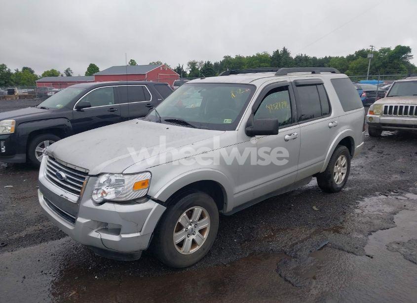 Photo 2 of 2010 Ford Explorer XLT (VIN 1FMEU7D87AUA69194)