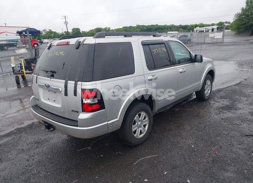 Photo 4 of 2010 Ford Explorer XLT (VIN 1FMEU7D87AUA69194)