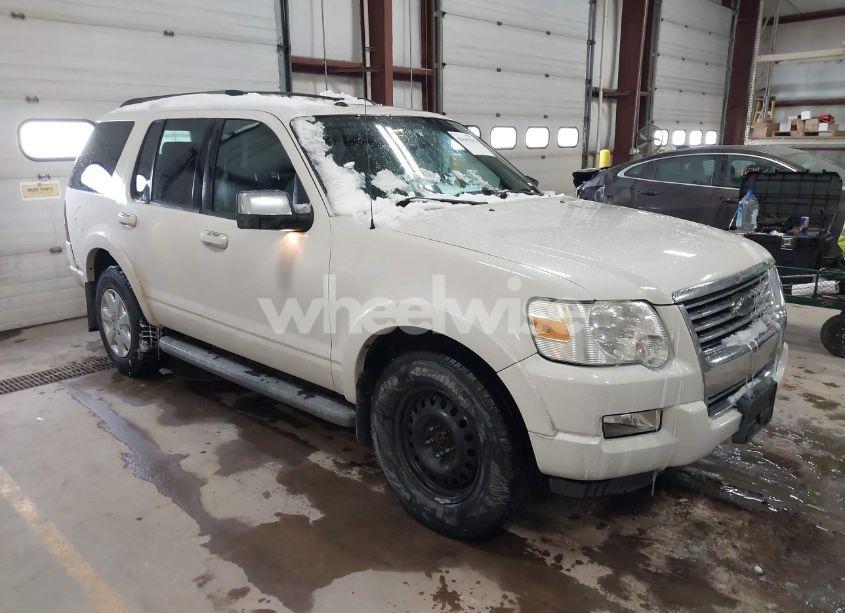 2010 Ford Explorer XLT (VIN 1FMEU7DE0AUA12471) main photo