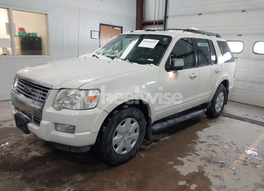 Photo 2 of 2010 Ford Explorer XLT (VIN 1FMEU7DE0AUA12471)